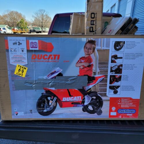  Peg Perego Ducati GP Motorcycle 12 Volt Ride on, Red
