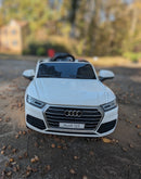 12V Audi TT RS Electric Ride-On Car for Kids with Music Magic Cars Variant 0