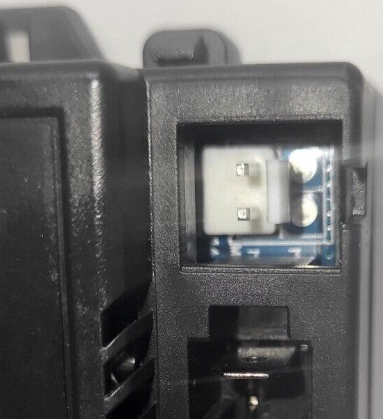 12V JR RX 2.4GHz 7-Pin Red Socket Receiver Plug Magic Cars 3