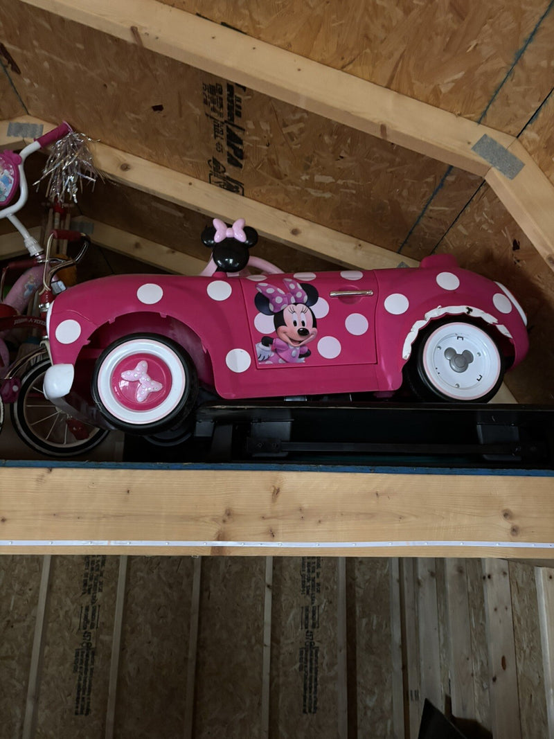 Power Wheels Barbie Ride-On Toy with Battery Included, Charger Not Included Magic Cars 0