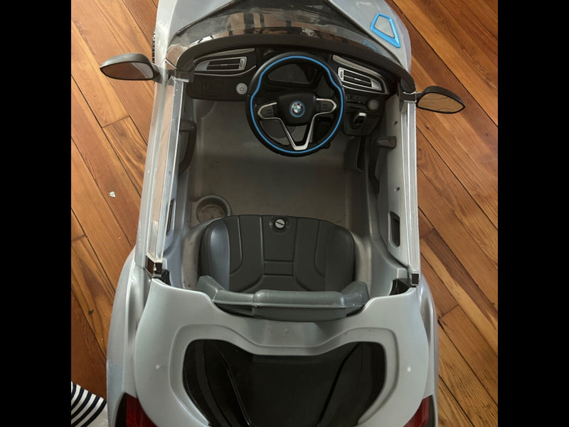 Battery-Powered Ride-On Car for Kids with Easy Controls Magic Cars 6