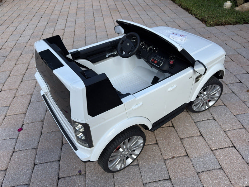 Land Rover Licensed Electric Ride-On Car with Music, Rechargeable Battery and Remote Control Magic Cars 3