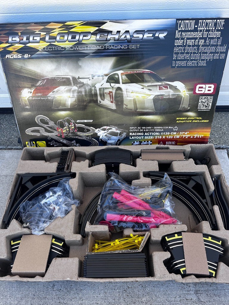 Electric-Powered Road Racing Toy Set with Big Loop Chaser Magic Cars 1