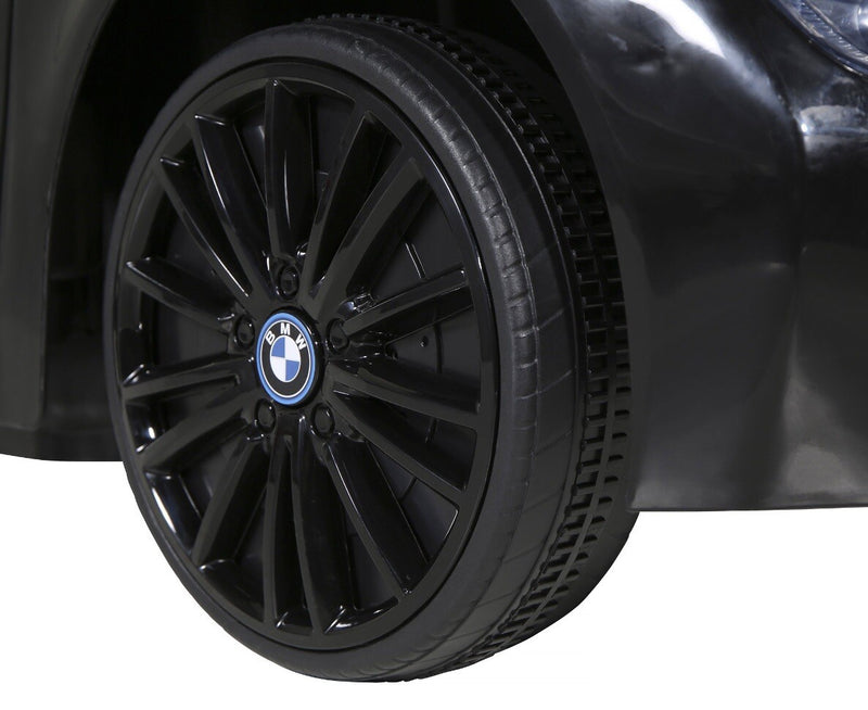 6V Battery-Powered Ride-On Concept Car with Working LED Headlights Magic Cars 3