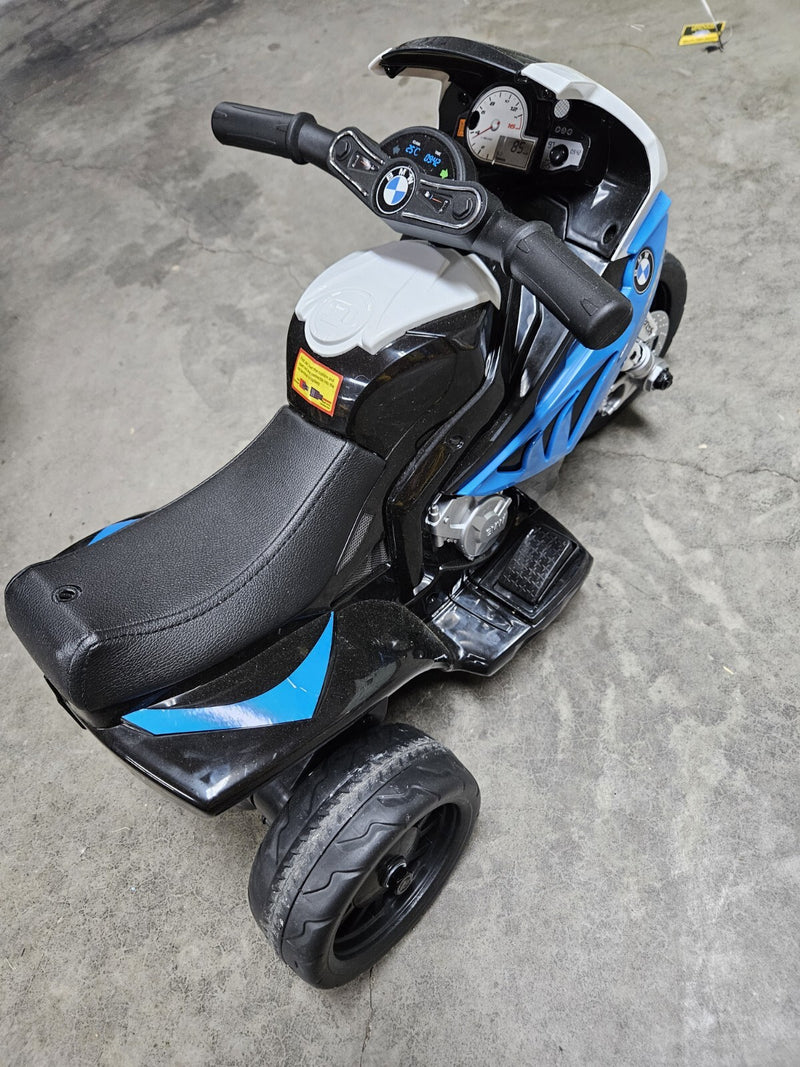 3-Wheel Battery-Powered Kids Motorcycle Trike for Ages 18 to 36 Months Magic Cars 3