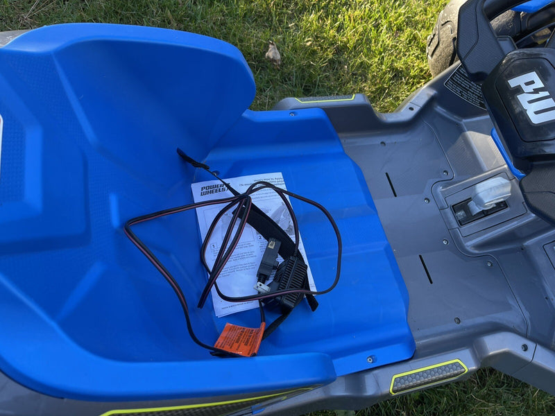 Blue Power Boomerang with Wheels in Excellent Condition Magic Cars 13