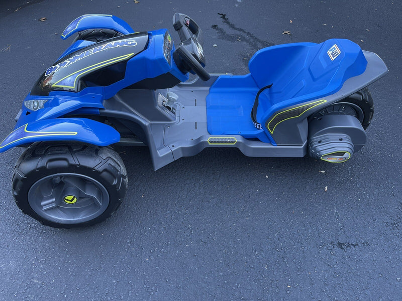 Blue Power Boomerang with Wheels in Excellent Condition Magic Cars 1