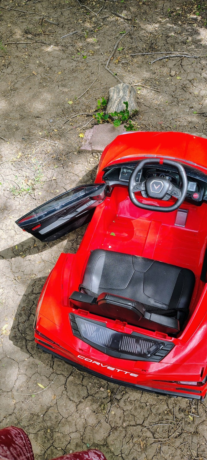 1966 Corvette Stingray Electric Ride-On Car for Kids Magic Cars 6