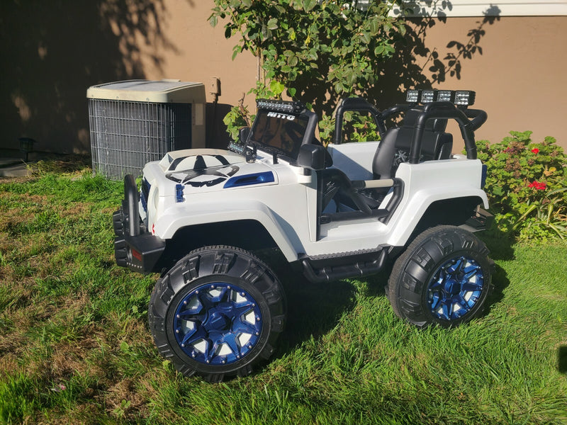 Kids Ride-On Jeep with Remote Control and Music Features Magic Cars 0