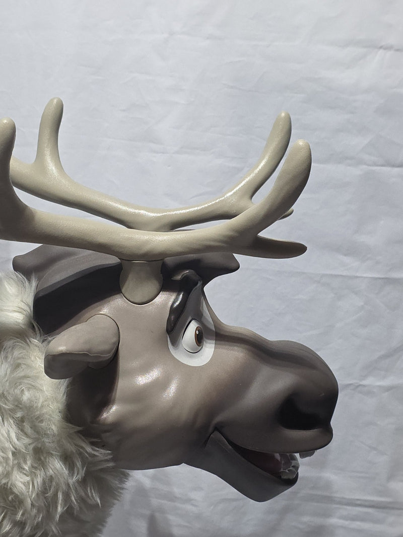 Frozen 2 Ride-On Sven Reindeer Toy with Sound Effects and Carrot Accessory Magic Cars 10