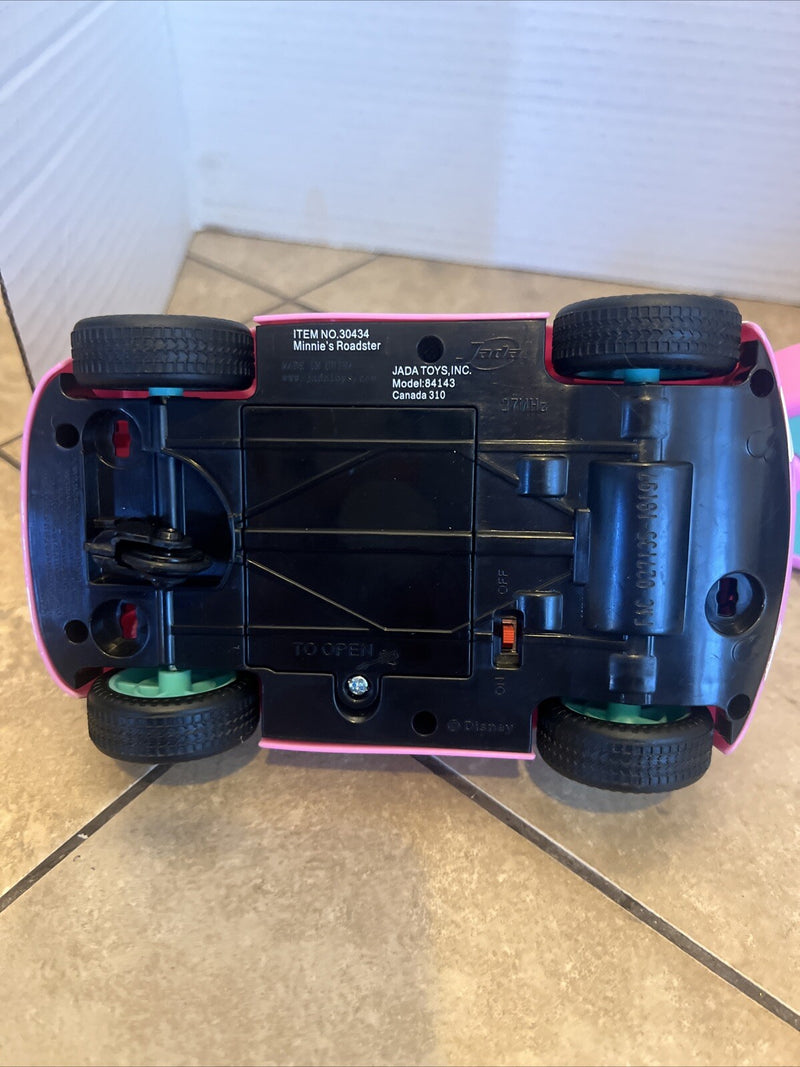 Junior Minnie Mouse RC Town Car Toy – Tested and Ready for Play Magic Cars 4