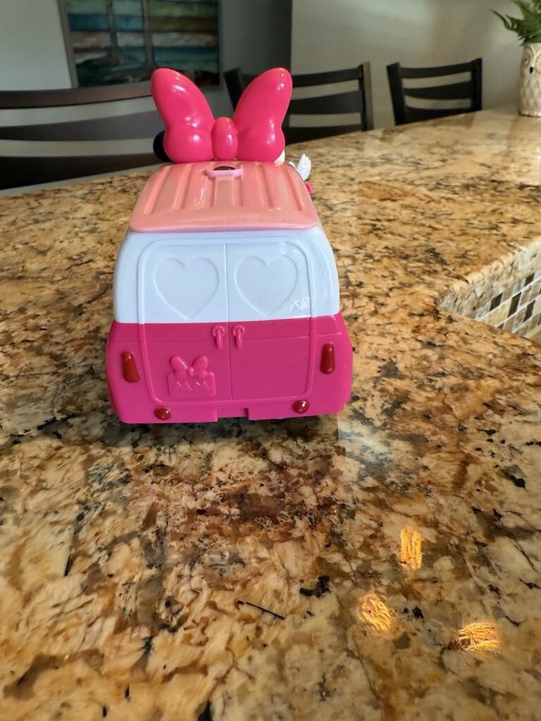 Minnie Mouse Happy Helpers Van Toy without Remote Control Magic Cars 3