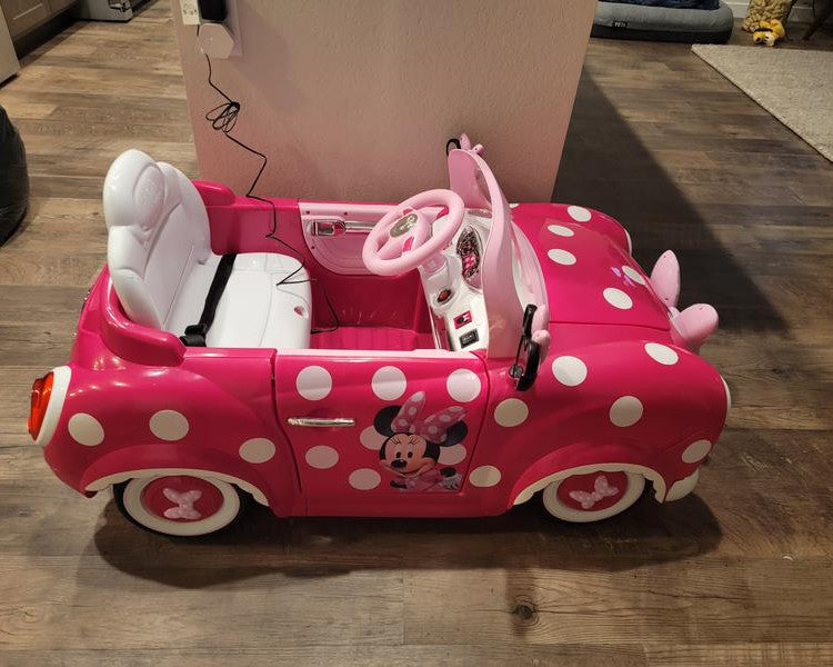 Minnie Mouse 6V Battery-Powered Kids Ride-On Car with Lights and Sounds Magic Cars 9