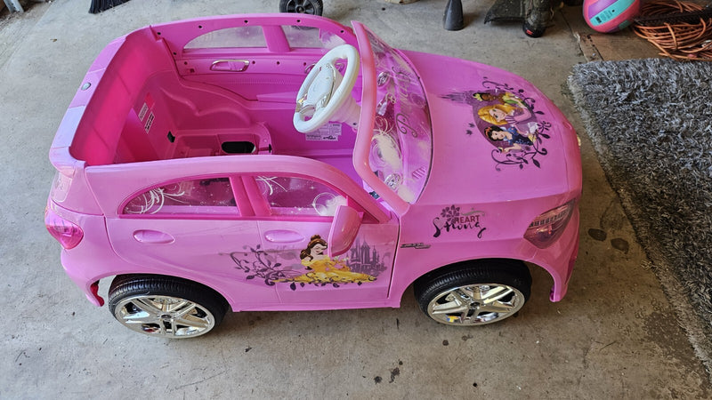 Princess-themed Mercedes-Benz Toy Car Inspired by Disney Characters Magic Cars 2