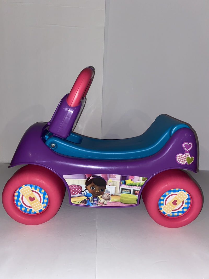 Doc McStuffins 2-in-1 Musical Ride-On Wagon with Doll and Figures Set Magic Cars 1