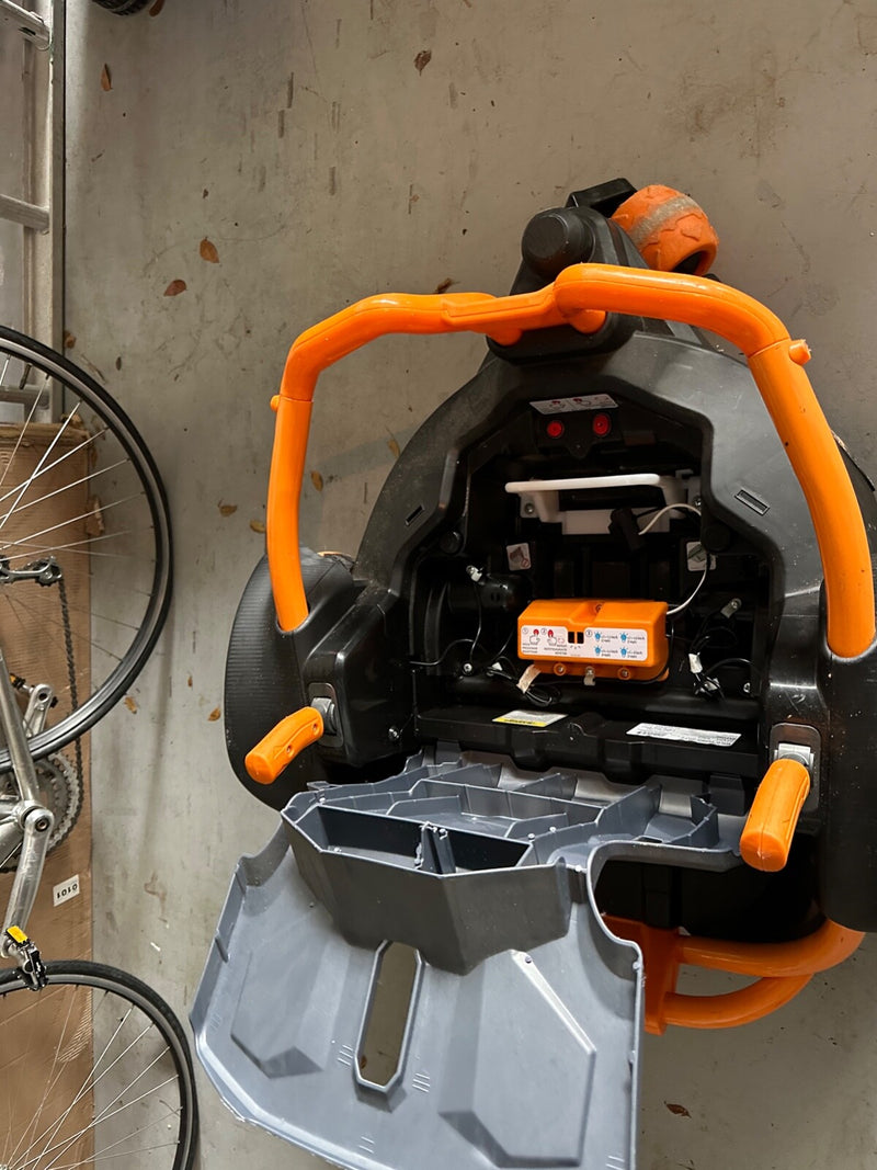 Electric 2-Wheeler Spinner Toy Magic Cars 1