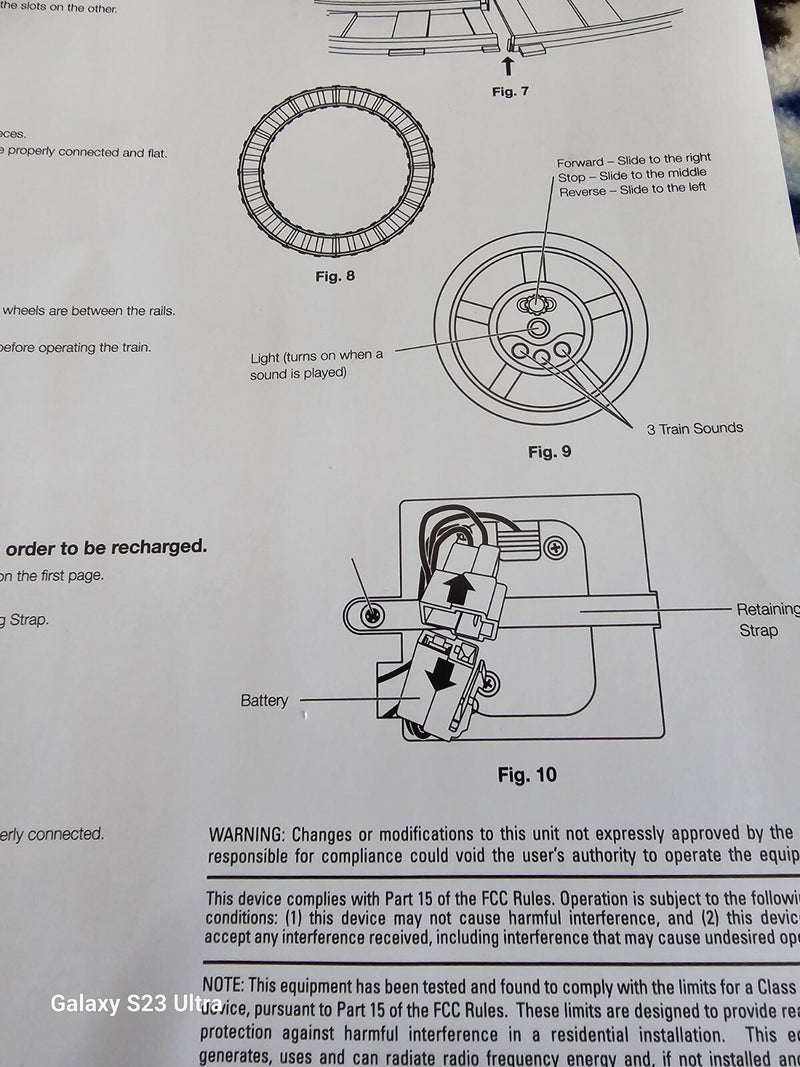 Motorized Schwarz Ride-On Train with LED Lights and 15+ Feet Track Magic Cars 10
