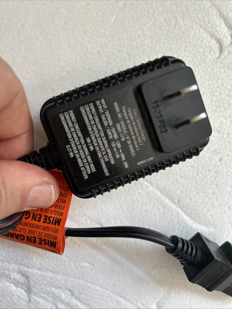 12 Volt Power Wheels Class 2 with Battery and Charger Magic Cars 4