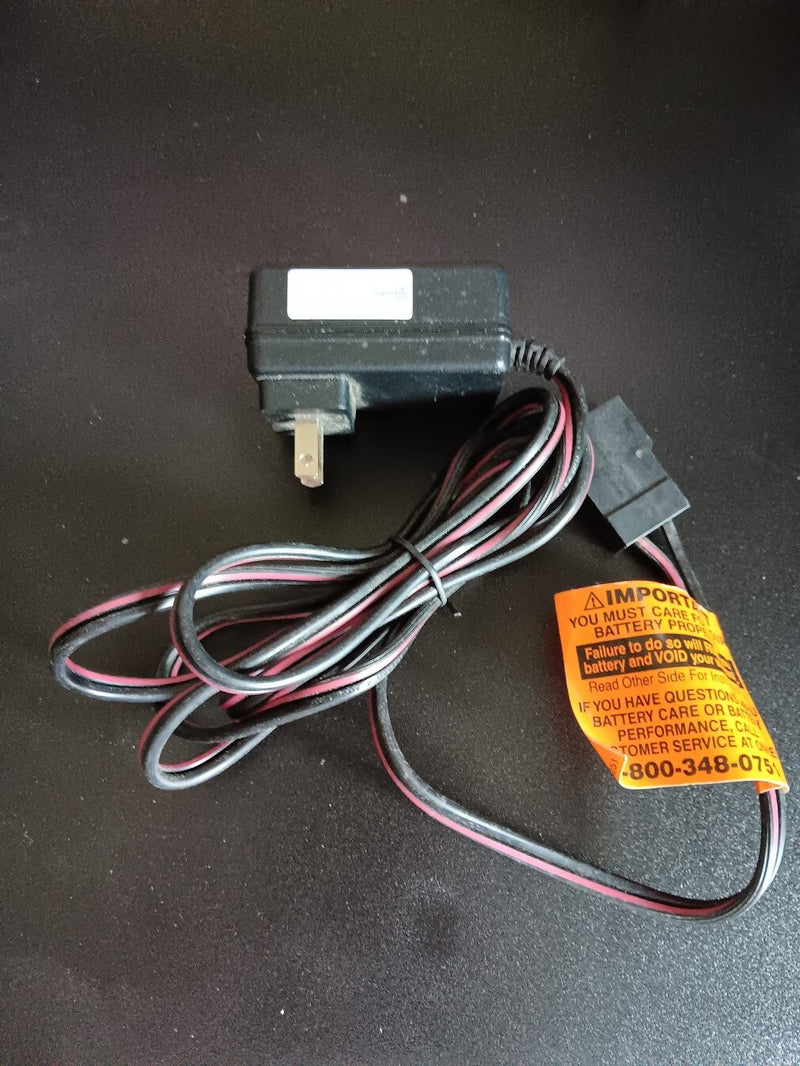 Power Wheels Ride-On Vehicle with 6-Volt Battery and AC Charger Adapter Magic Cars 2