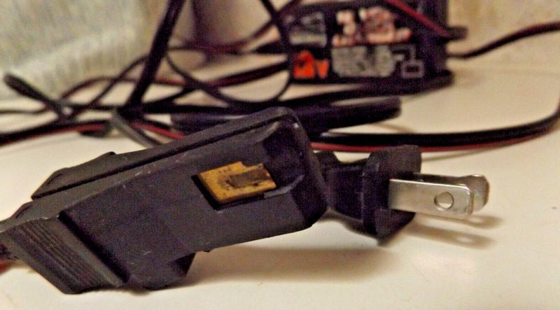 12-Volt Power Wheels with Quick Charger Model 00801-1782 Magic Cars 5