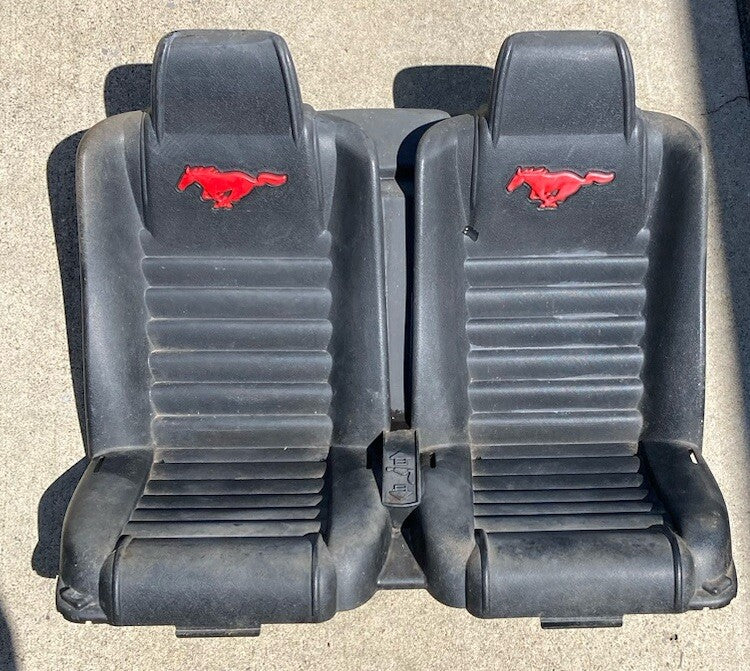 Power Wheels Ford Mustang Ride-On Car with Seats Magic Cars 0