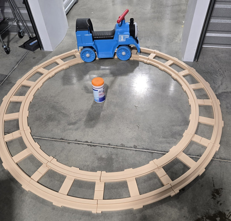 Power Wheels Thomas the Train Ride-On with Tracks Large Size Magic Cars 1