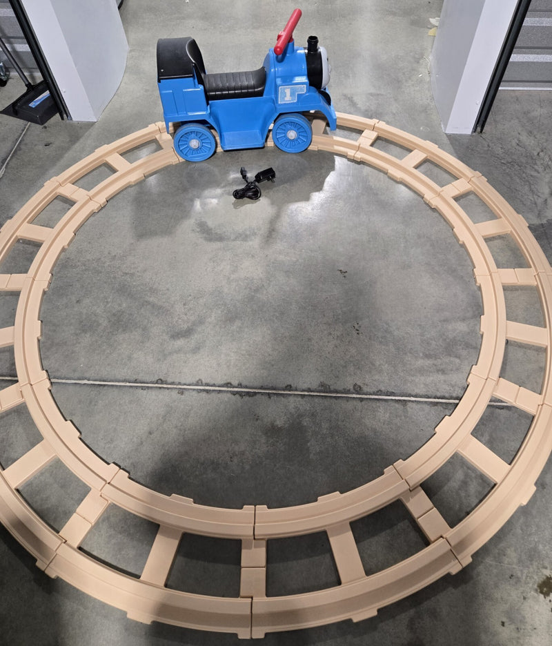 Power Wheels Thomas the Train Ride-On with Tracks Large Size Magic Cars Variant 0