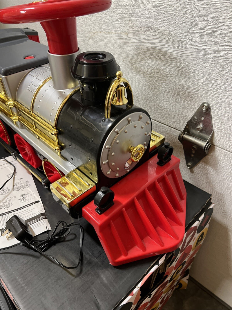 Ride-On Train Set for Ages 3 and Up – Classic Holiday Model 1015709 Magic Cars 13