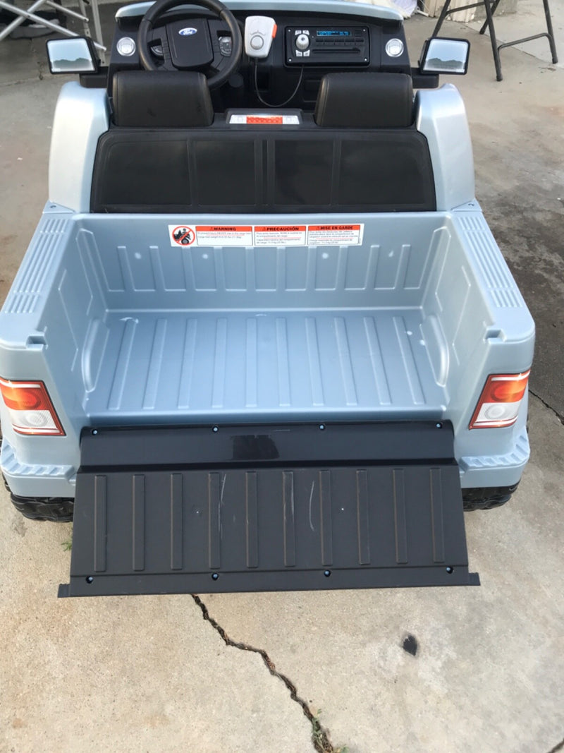 Electric Ford F-150 Raptor Ride-On Toy Vehicle for Kids Magic Cars 3