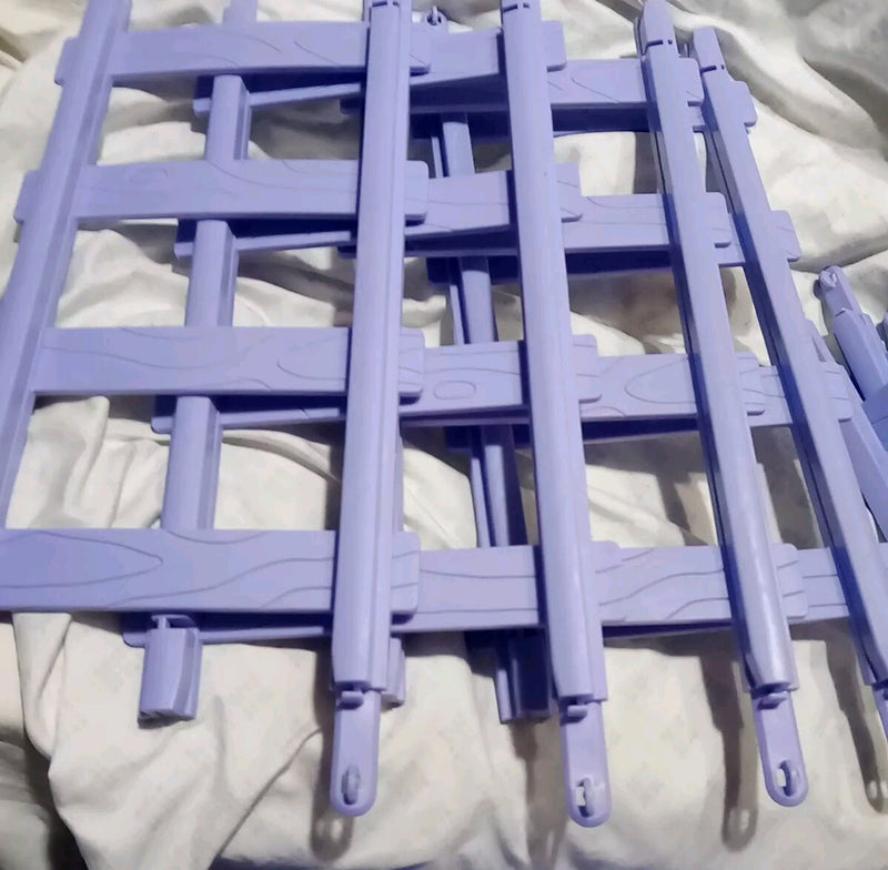 Frozen 2 Kiddieland Train Set with 27-Piece Track – No Caboose or Charger Included Magic Cars 3