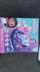 Gabby’s Dollhouse 6V Battery-Powered Electric Ride-On Bumper Car Magic Cars 4