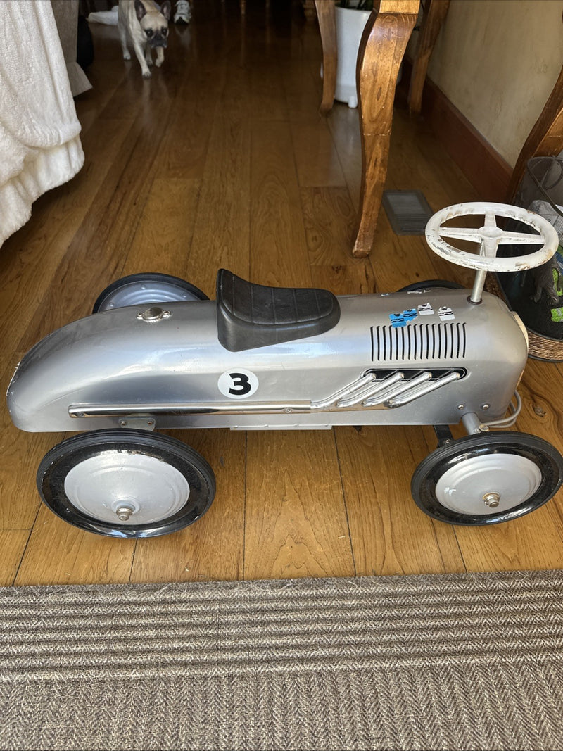 Ride-On Toy Car for Kids with Durable Design and Easy Steering Magic Cars Variant 0