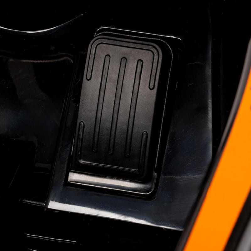 12V Battery-Powered McLaren F1 Race Car Ride-On Toy with Remote Control for Kids Magic Cars 2