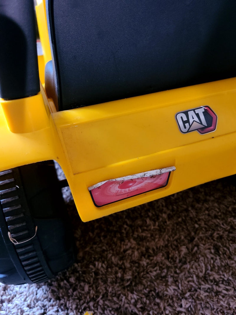 6V Kids Ride-On Caterpillar Front Loader Tractor with Charger Magic Cars 16