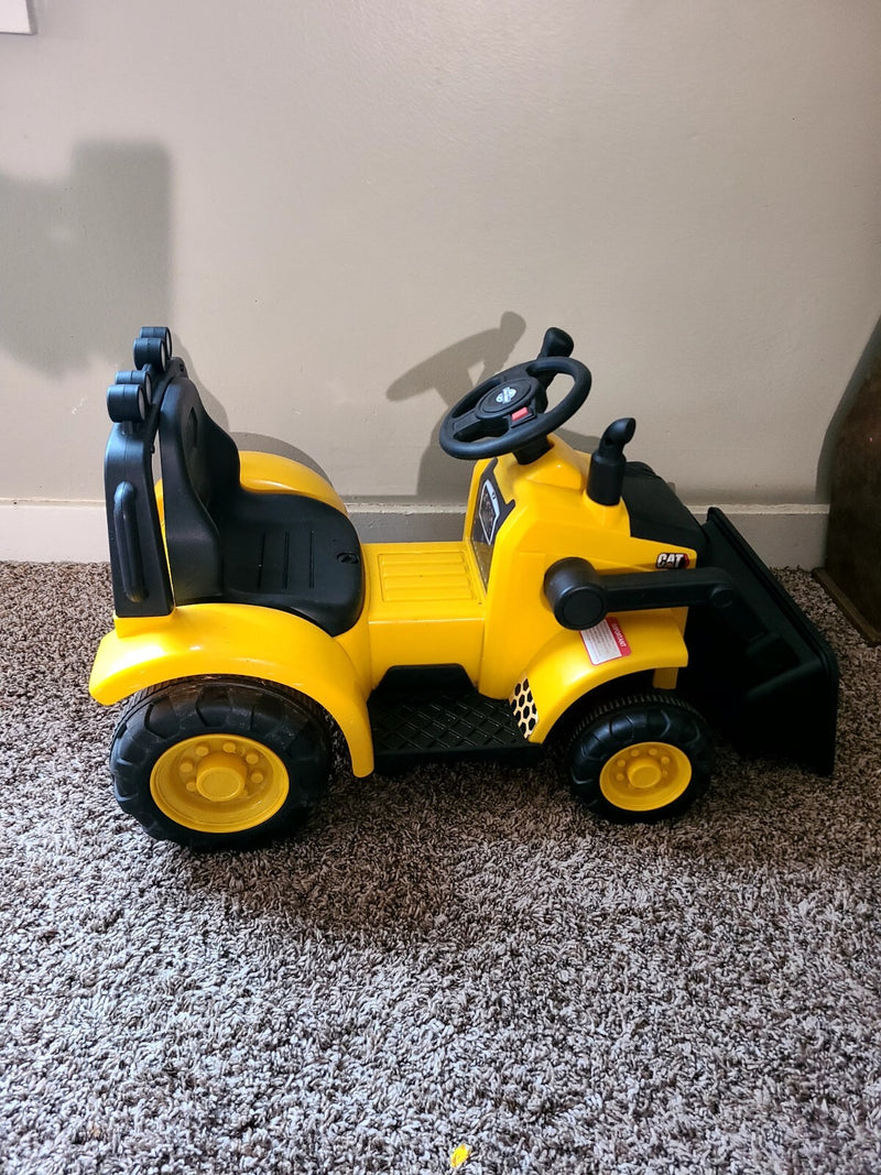 6V Kids Ride-On Caterpillar Front Loader Tractor with Charger Magic Cars 1