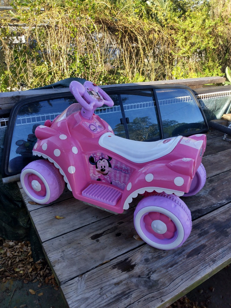 Kids Trax 6V Ride-On Vehicle with 7-inch Wheels and 1/4" Axle Magic Cars 7