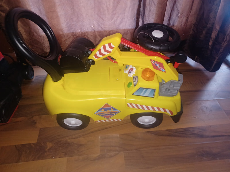 Deluxe Construction-Themed Ride-On with Lights & Sounds Activity for Ages 1–3 Years Magic Cars Variant 0