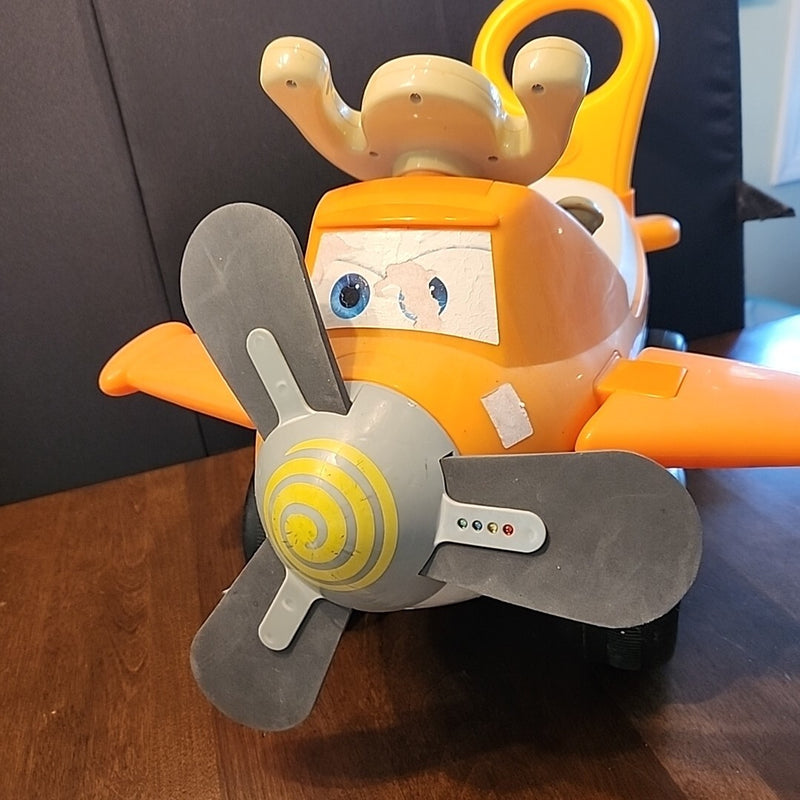 Disney Planes Fire & Rescue Dusty Crophopper Ride-On Toy for Toddlers Magic Cars 1