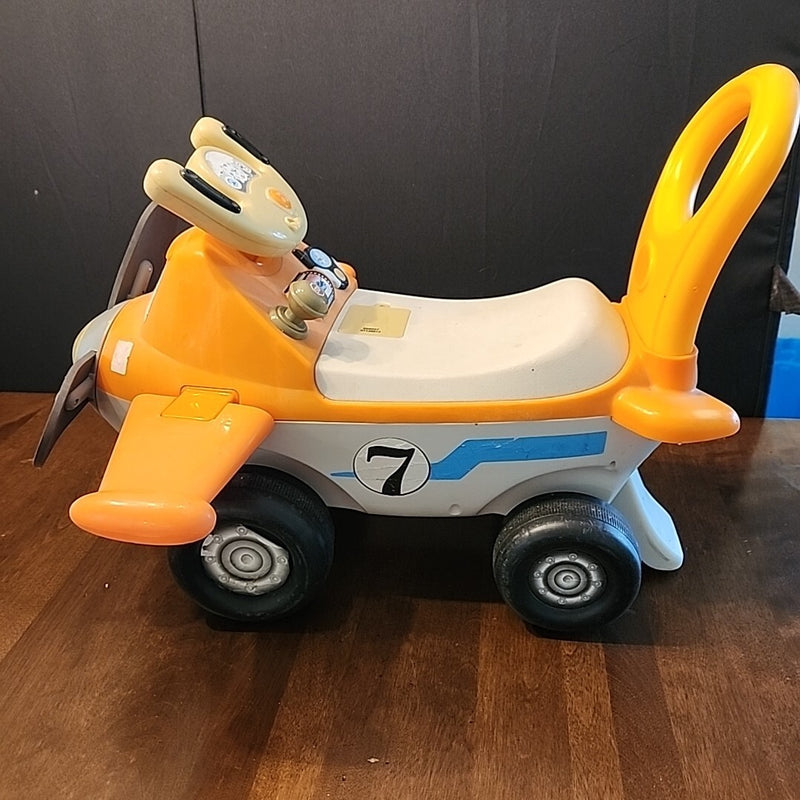 Disney Planes Fire & Rescue Dusty Crophopper Ride-On Toy for Toddlers Magic Cars 4