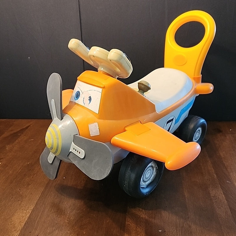 Disney Planes Fire & Rescue Dusty Crophopper Ride-On Toy for Toddlers Magic Cars Variant 0