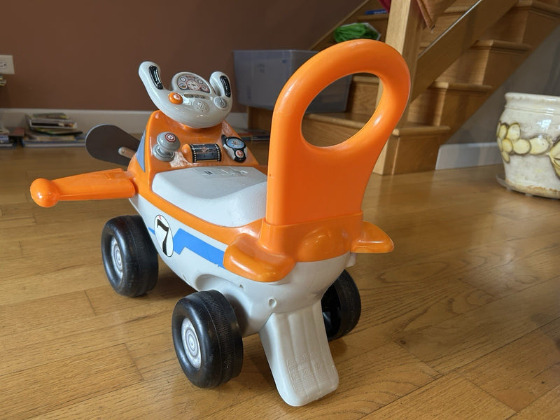 Disney Planes Fire & Rescue Dusty Crophopper Ride-On Toy for Toddlers Magic Cars 3