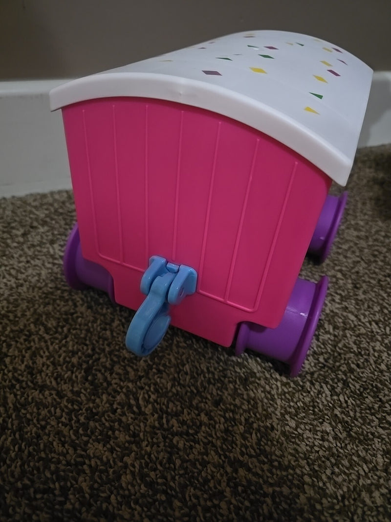 Minnie Mouse Large Ride-On Train with Caboose and Track for Kids Magic Cars 3