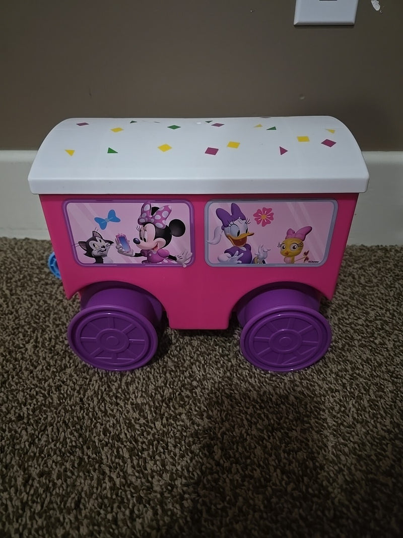 Minnie Mouse Large Ride-On Train with Caboose and Track for Kids Magic Cars 4