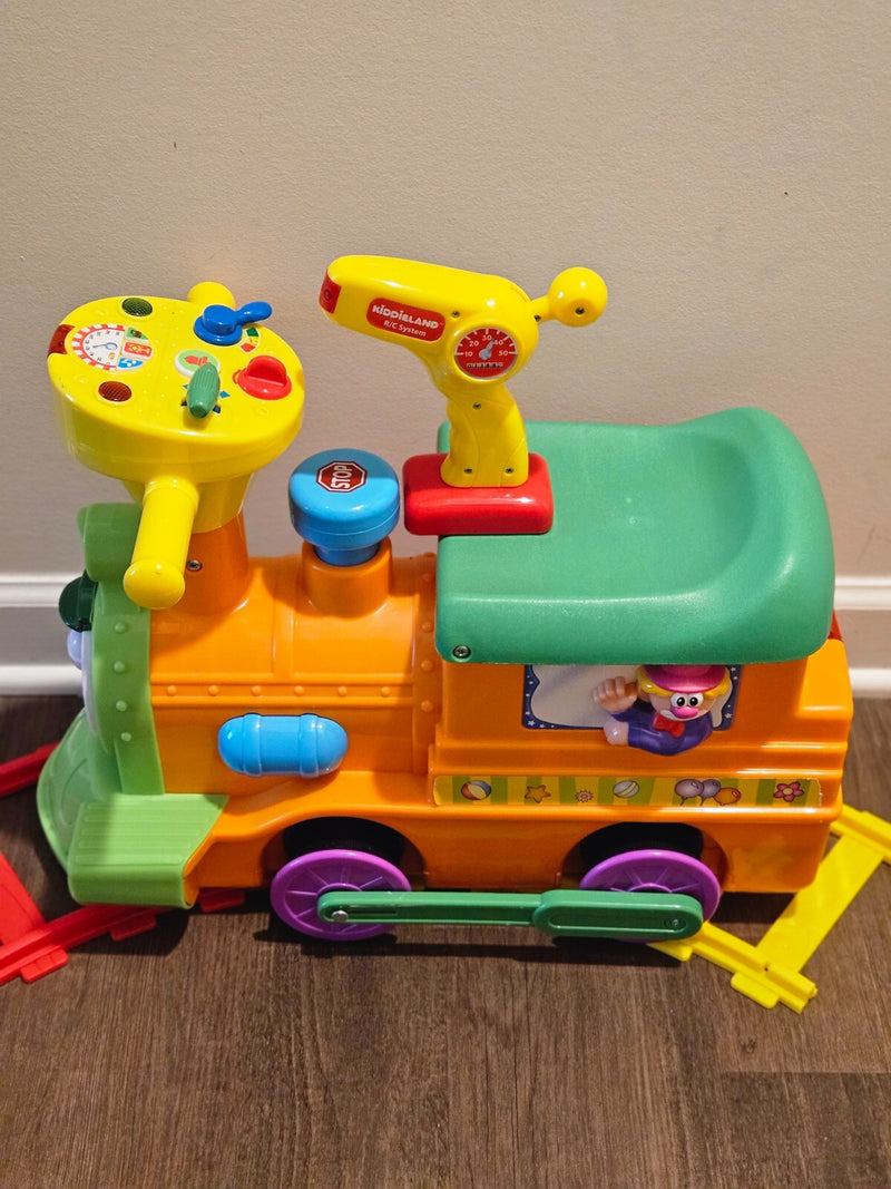 Powered Train Set with Tracks and Remote Controller for Kids Magic Cars Variant 0