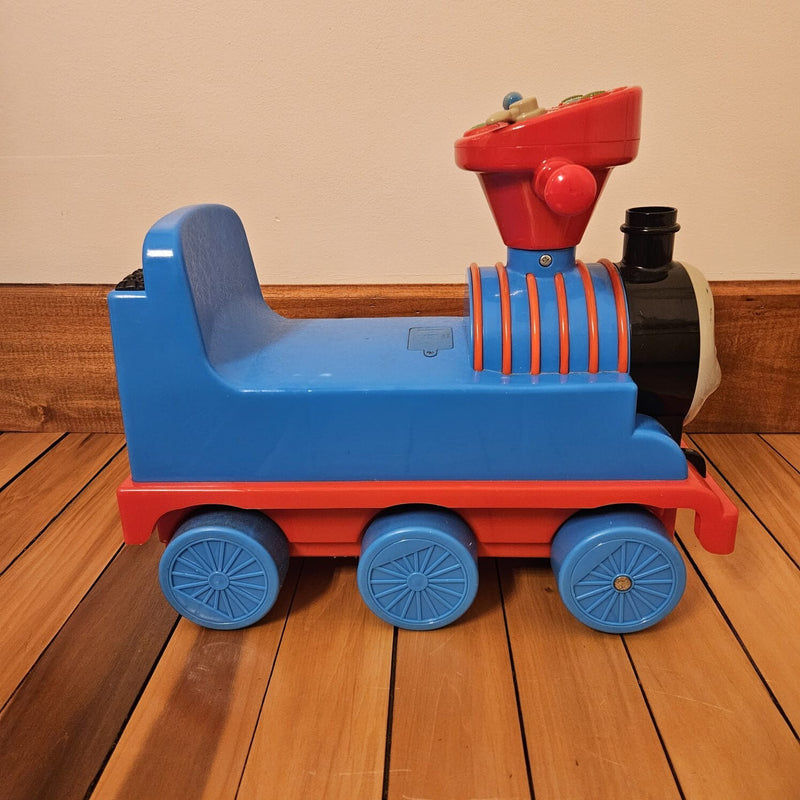 Thomas the Train Engine Ride-On Toy for Kids Magic Cars 3