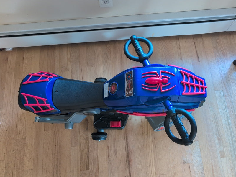 Kids 6V Rechargeable Battery Ride-On Spiderman Motorcycle Toy Magic Cars 4