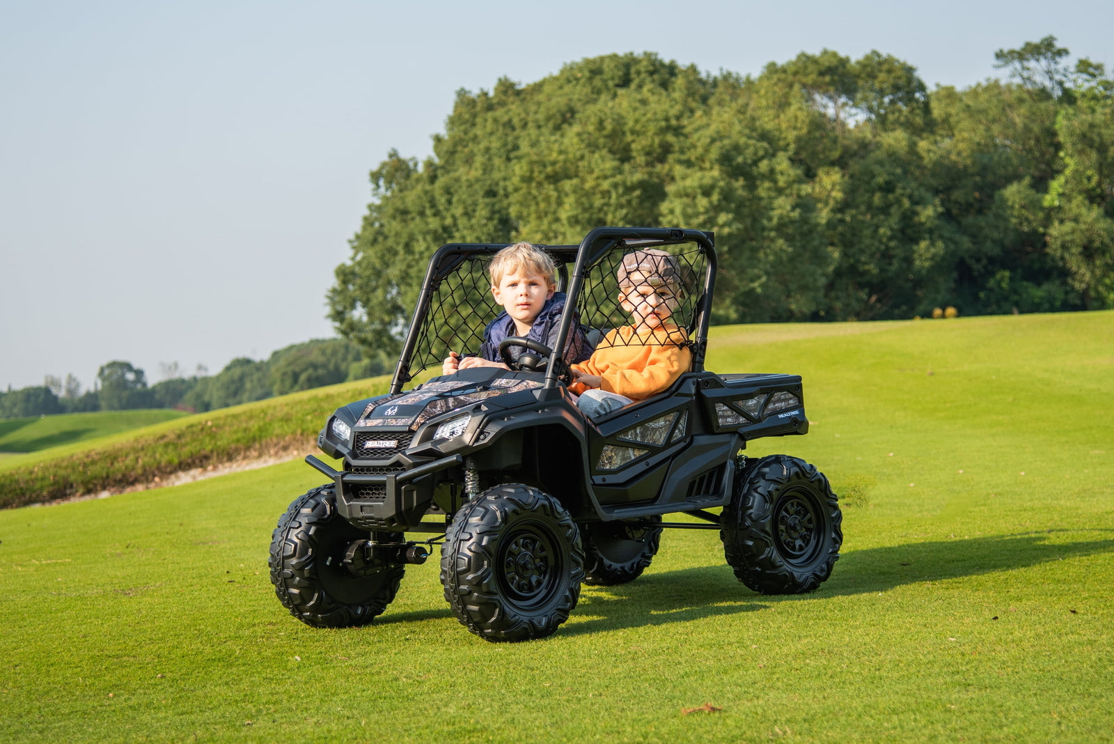 24V Battery-Powered Kids Realtree Camo UTV Ride-On Toy with Remote Con