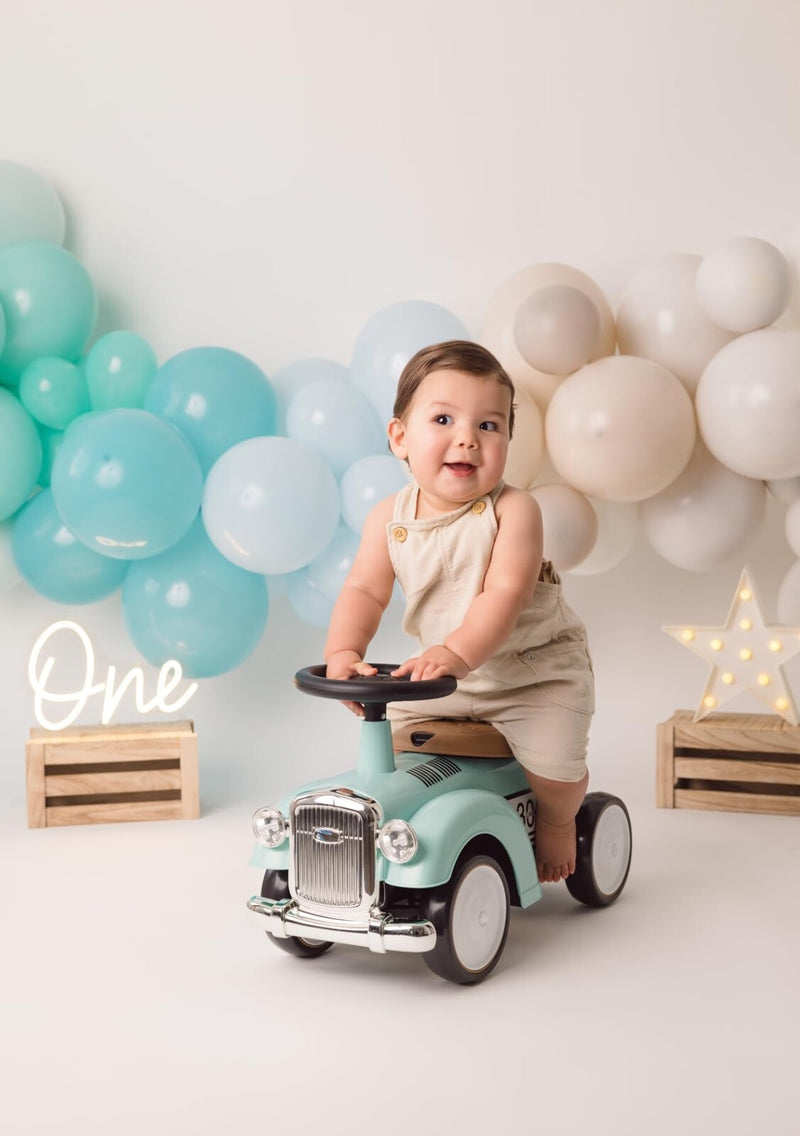 Kids Sit-to-Stand Ride-On Vehicle Toy Car with Working Steering Wheel and Under-Seat Storage Magic Cars 8