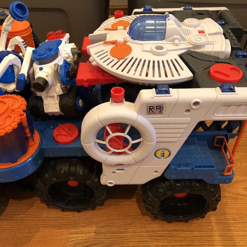 Kids Space Truck with Extra Toys and Battery Cover Missing Magic Cars 4
