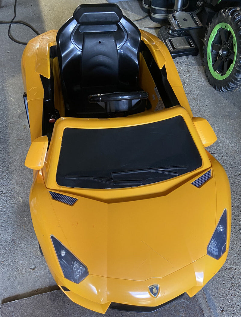 Aventador LP 700-4 Sports Car Model Toy Magic Cars 1
